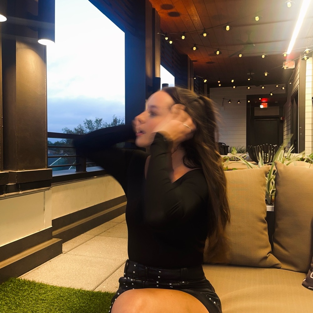 Meet your Posher, Leanna